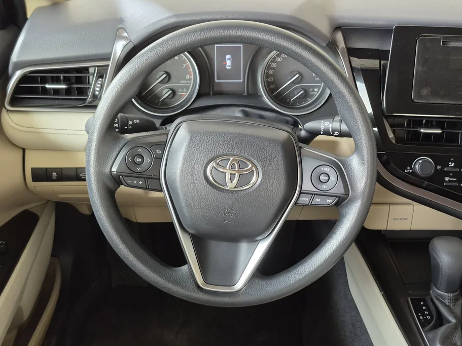 2022 Toyota Camry  LE 