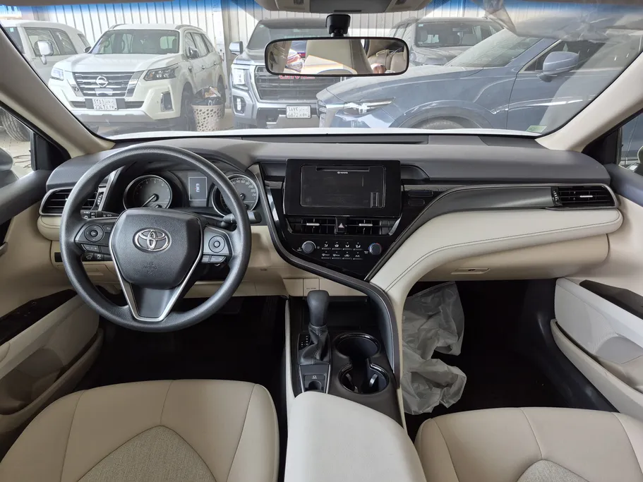 2022 Toyota Camry  LE 