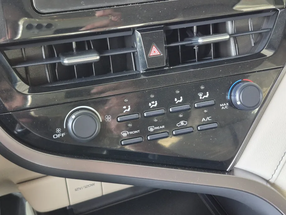 2022 Toyota Camry  LE 
