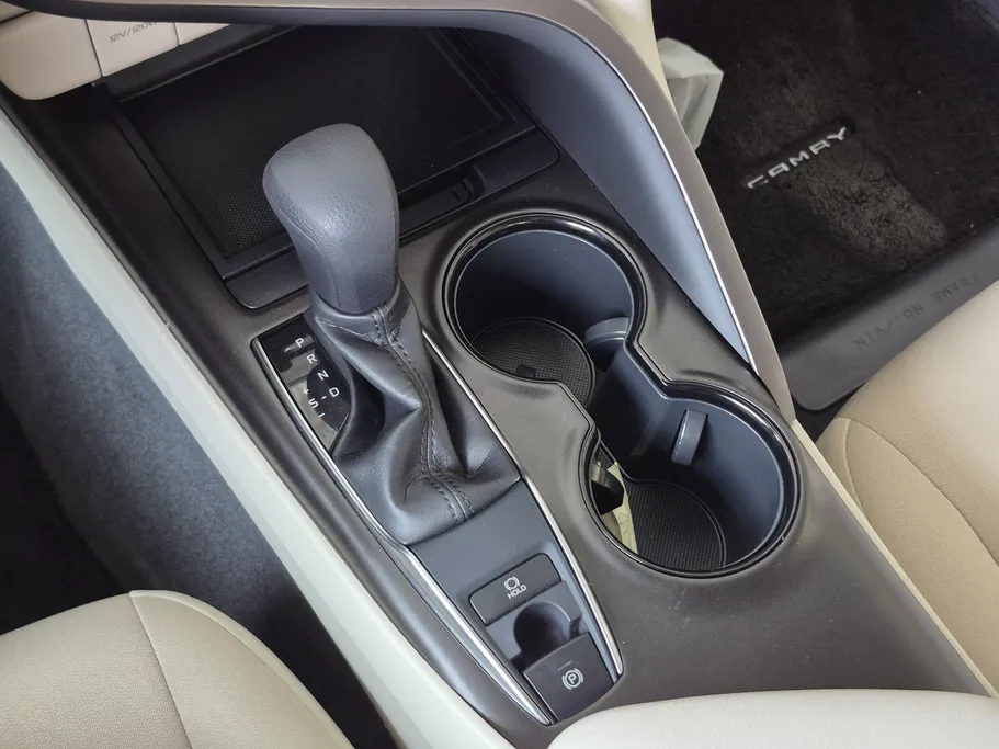 2022 Toyota Camry  LE 
