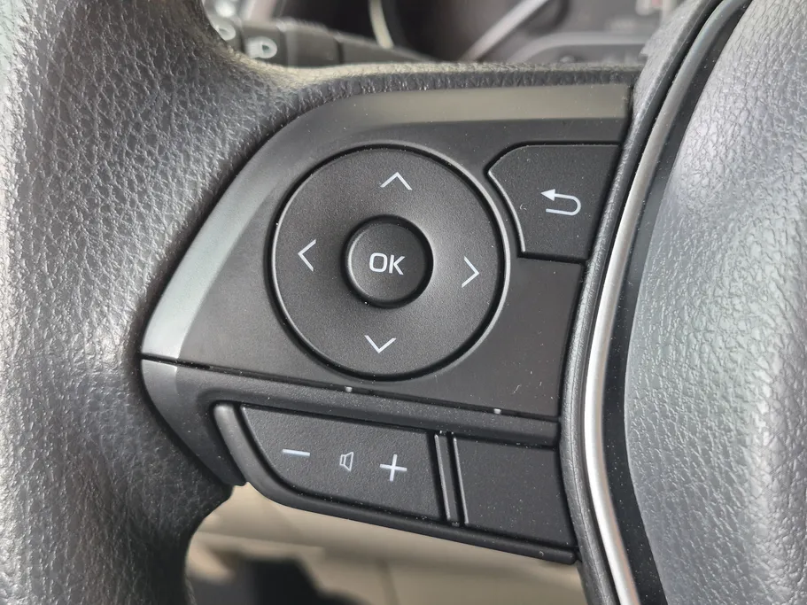 2022 Toyota Camry  LE 