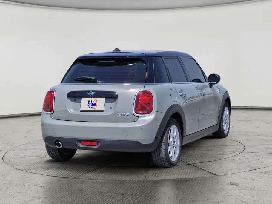 2021 Mini Cooper Half Full 