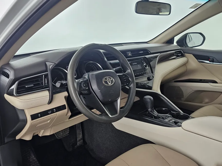 2020 Toyota Camry  LE 