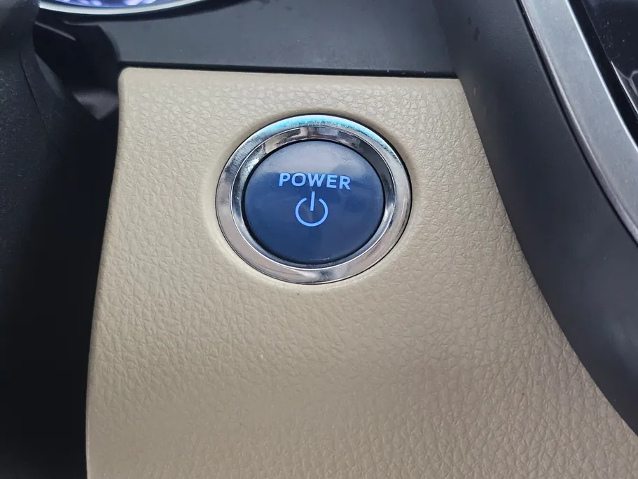 2020 Toyota Camry  LE 
