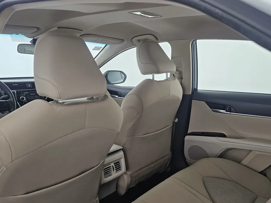 2020 Toyota Camry  LE 