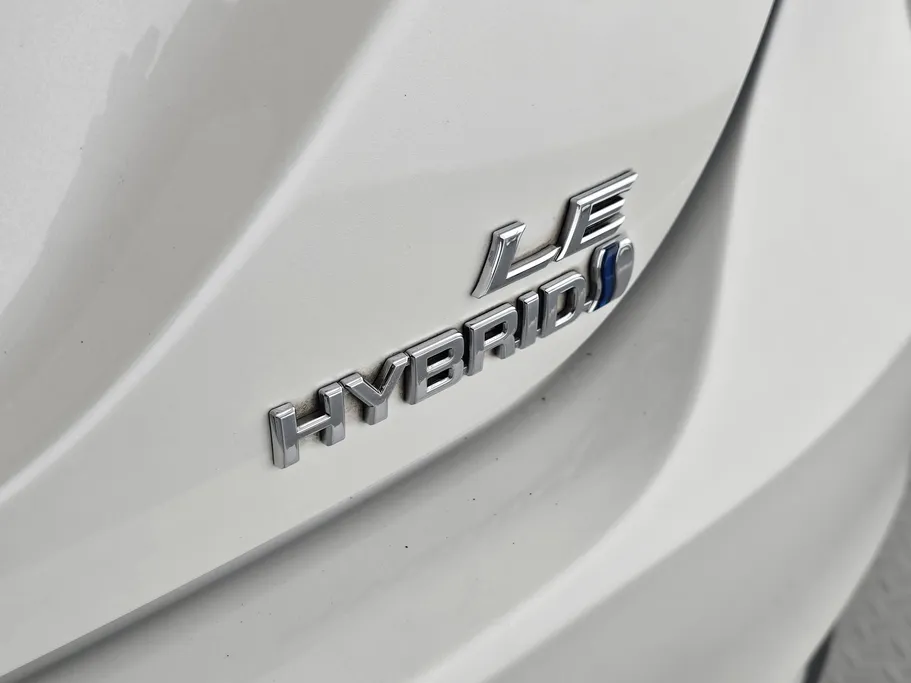 2020 Toyota Camry  LE 