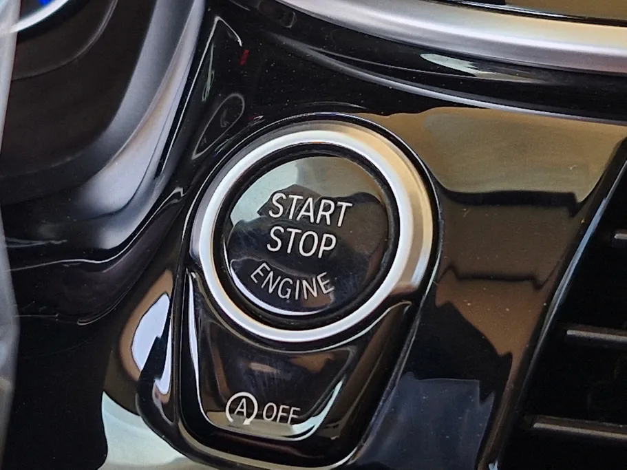 2018 BMW 5 Series 520i 