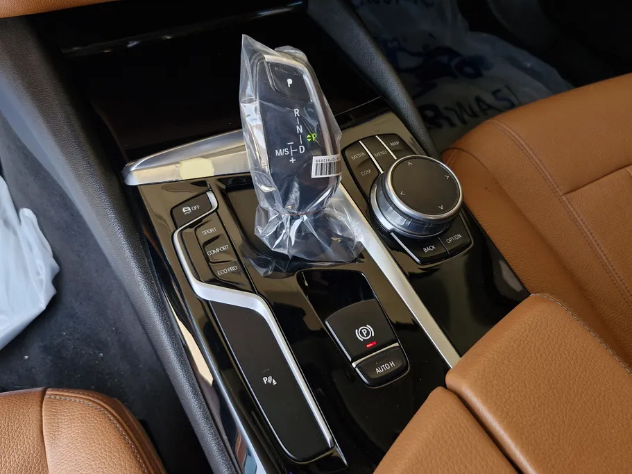2018 BMW 5 Series 520i 