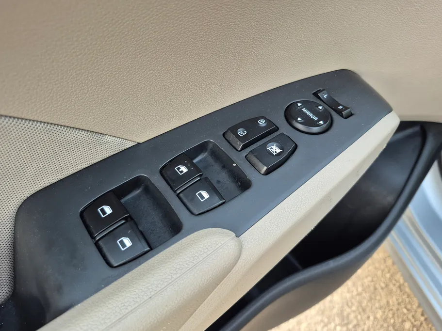2023 Hyundai Accent Smart 