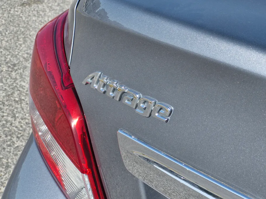 2022 Mitsubishi Attrage L 