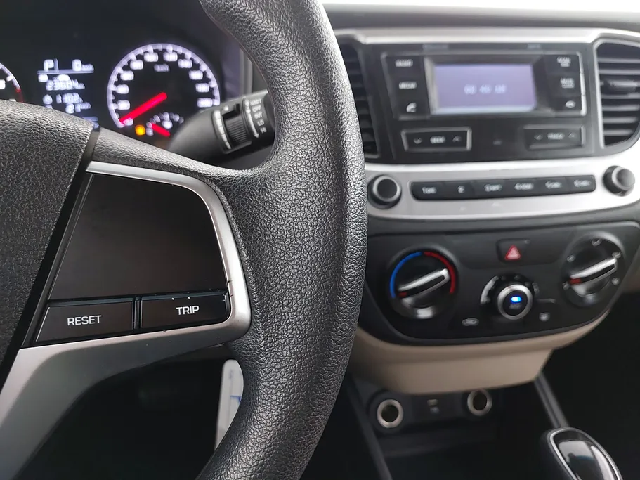 2022 Hyundai Accent Smart 