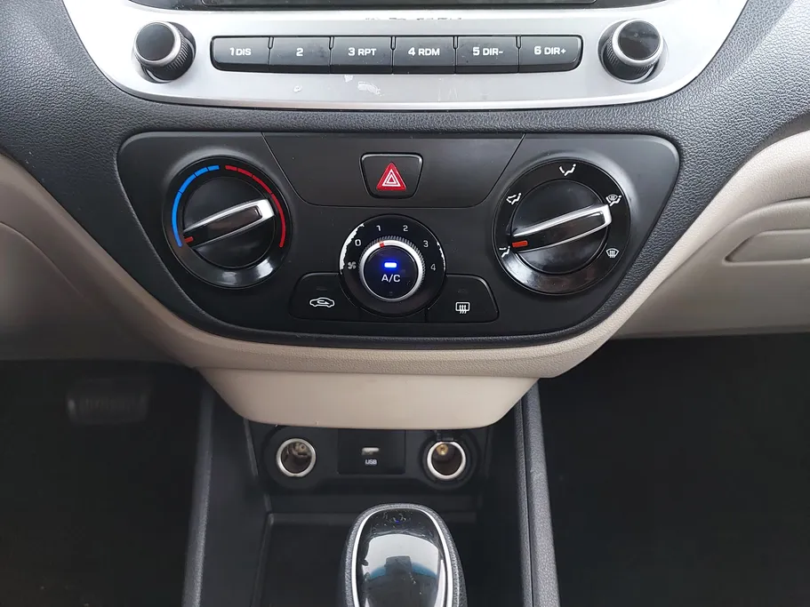 2022 Hyundai Accent Smart 