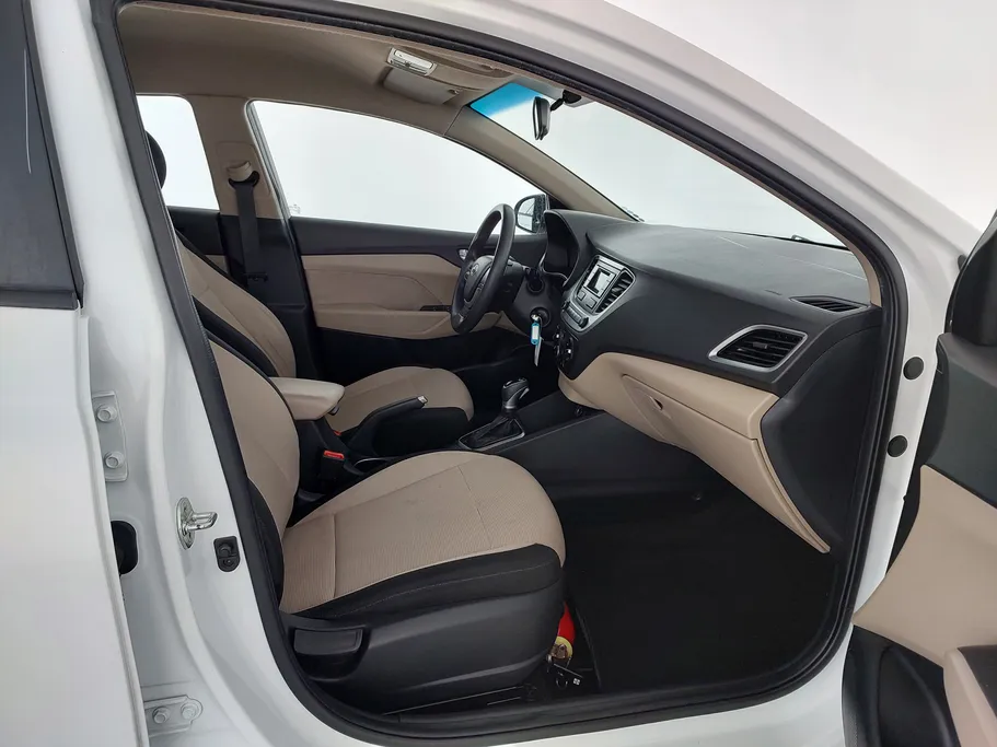 2022 Hyundai Accent Smart 