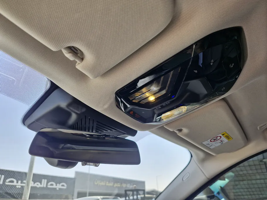 بي ام دبليو الفئة السابعة 735i 2025 