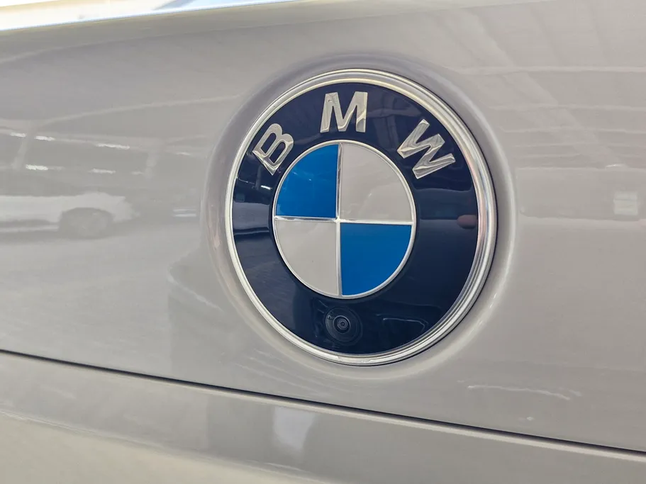 بي ام دبليو الفئة السابعة 735i 2025 