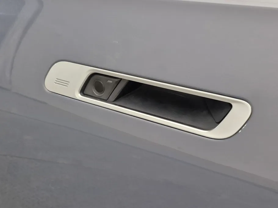 2023 BMW 7 Series 735i 