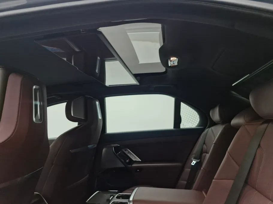 2023 BMW 7 Series 735i 