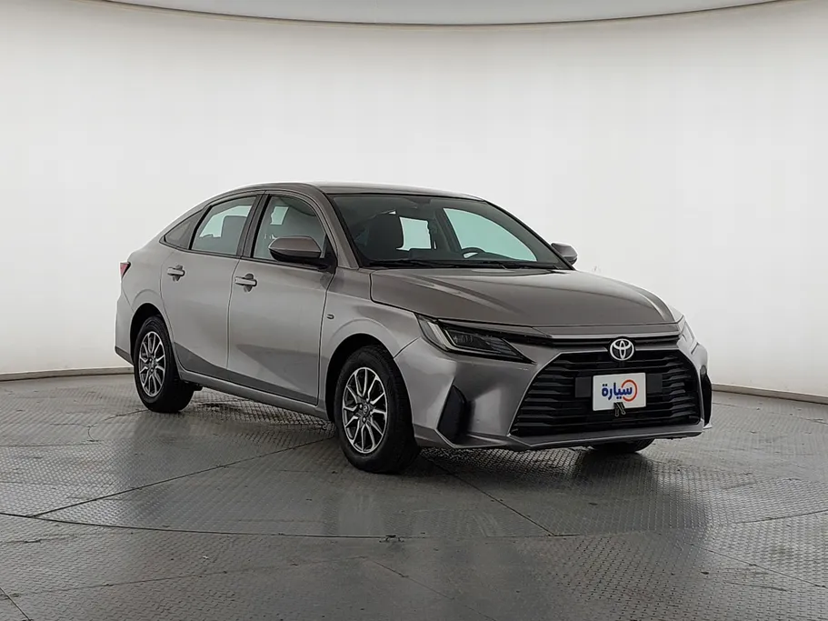 2023 Toyota Yaris  Y 