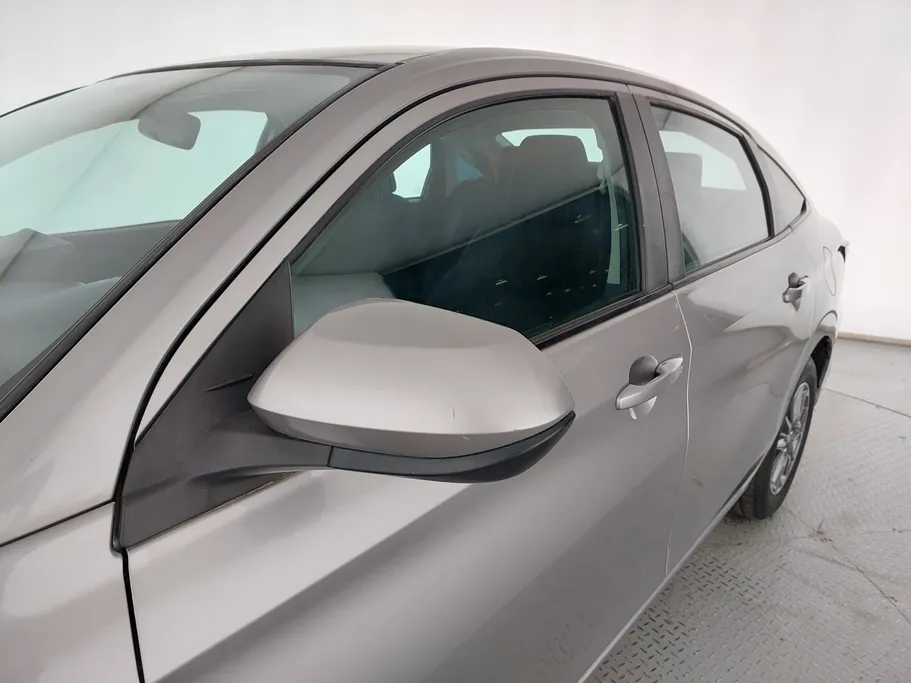 2023 Toyota Yaris  Y 