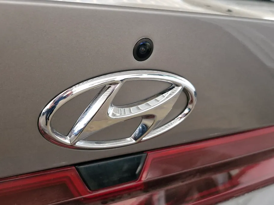 2023 Hyundai Elantra Smart 