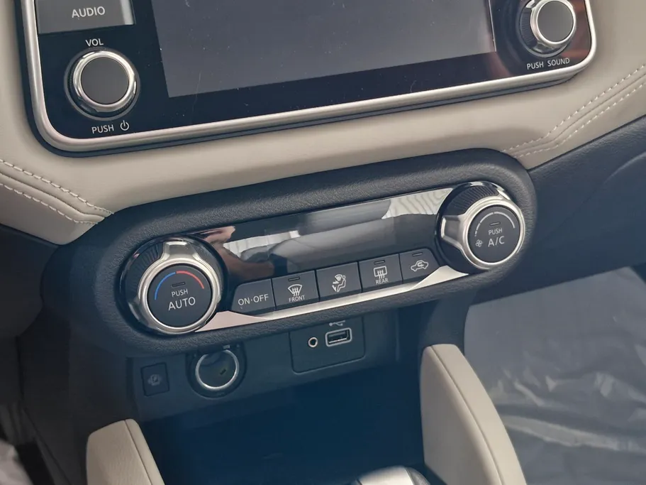 2024 Nissan Sunny SL 