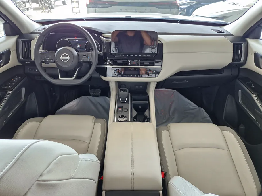 نيسان باثفندر SV 2023 