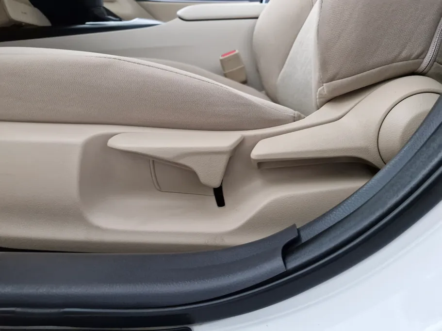 2023 Toyota Camry  LE 