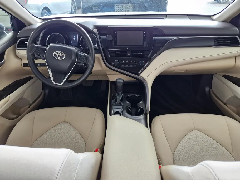 2023 Toyota Camry  LE 