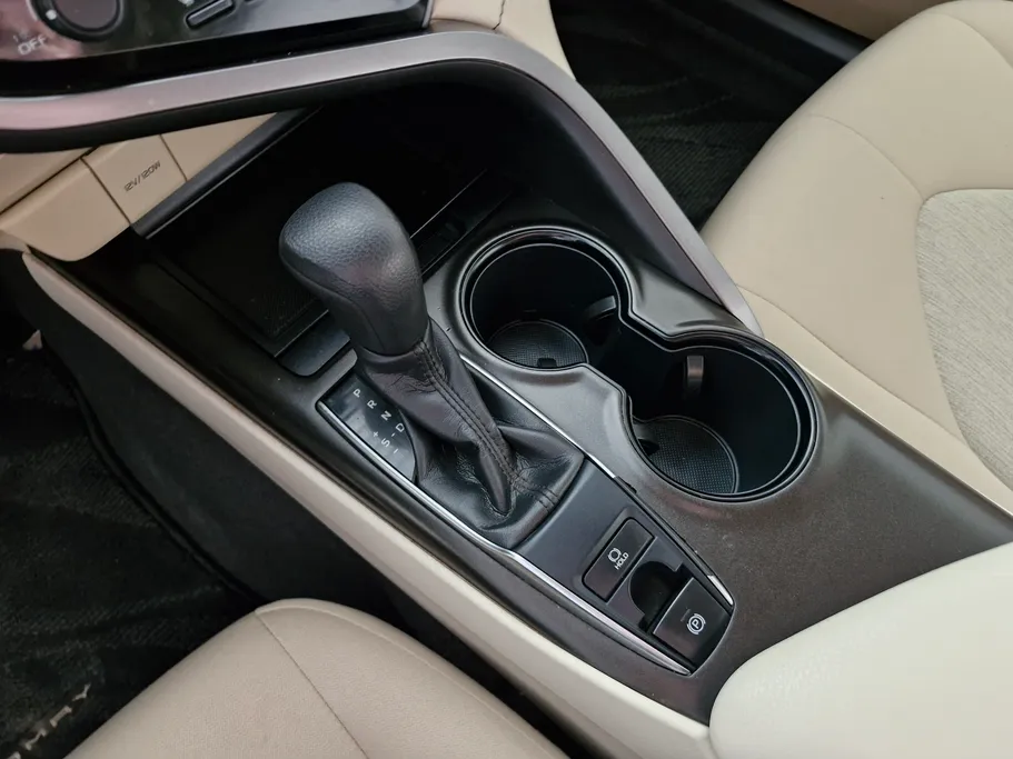 2023 Toyota Camry  LE 