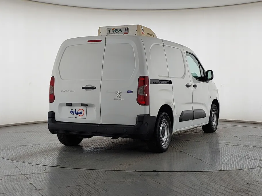 بيجو بارتنر Short van 2023 