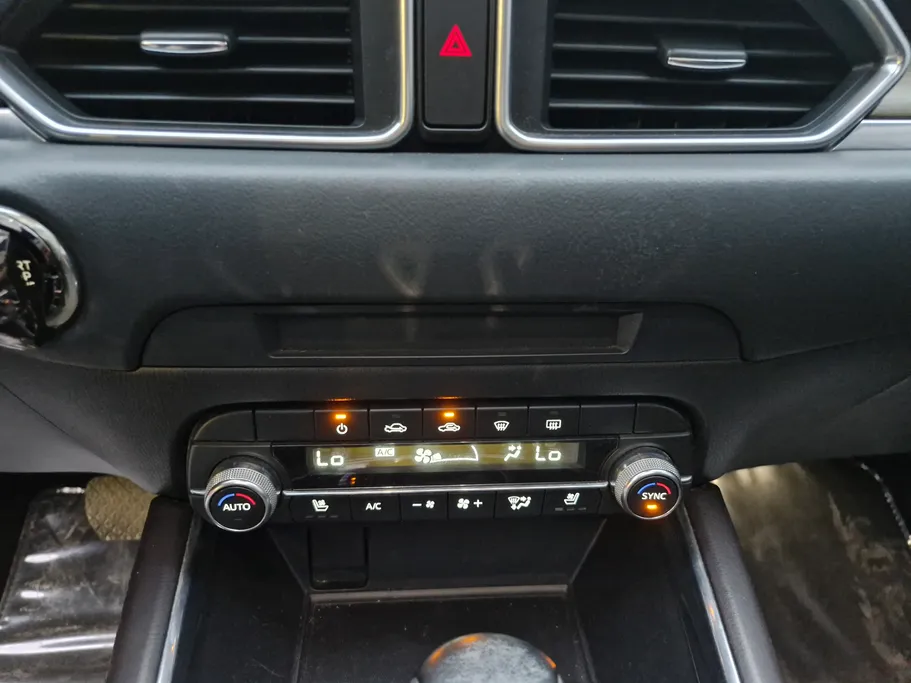 2020 Mazda CX5 Signature 