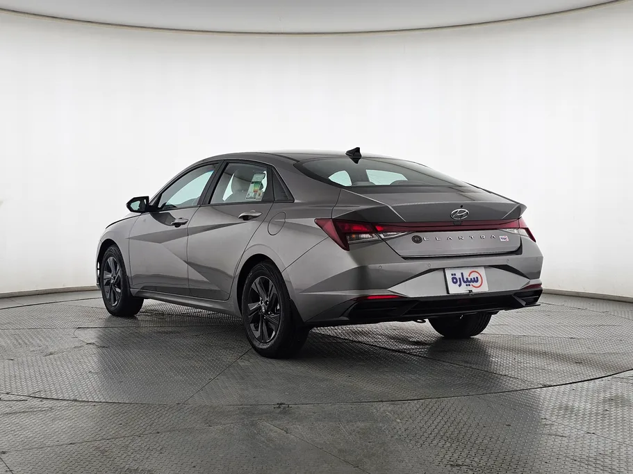 2023 Hyundai Elantra Smart 