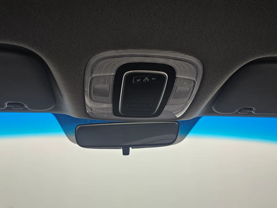 2023 Hyundai Elantra Smart 