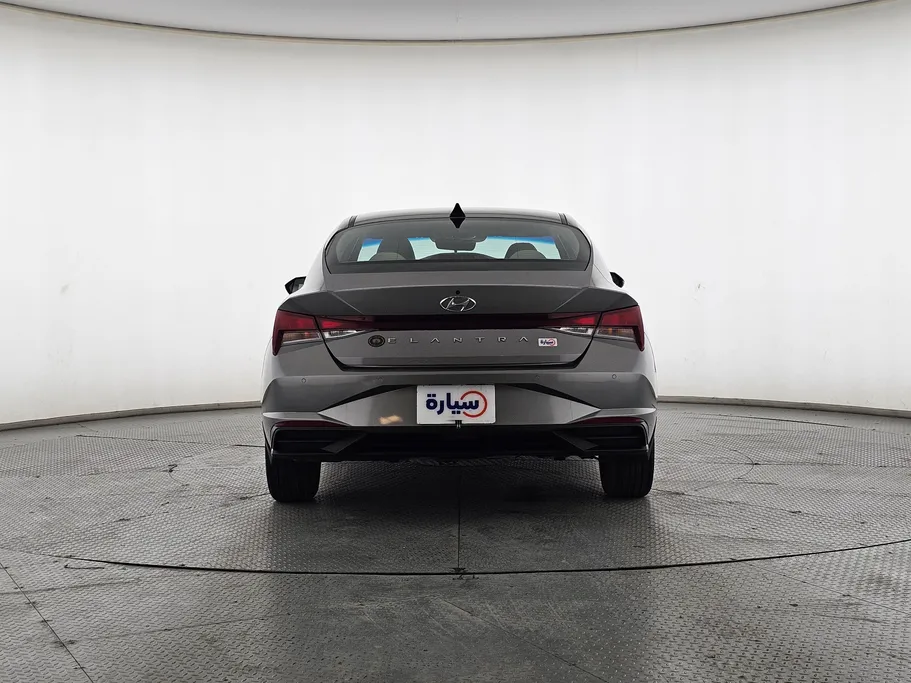 2023 Hyundai Elantra Smart 