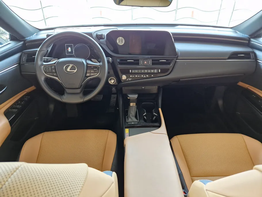 لكزس ES 250 AA Elegant 2025 