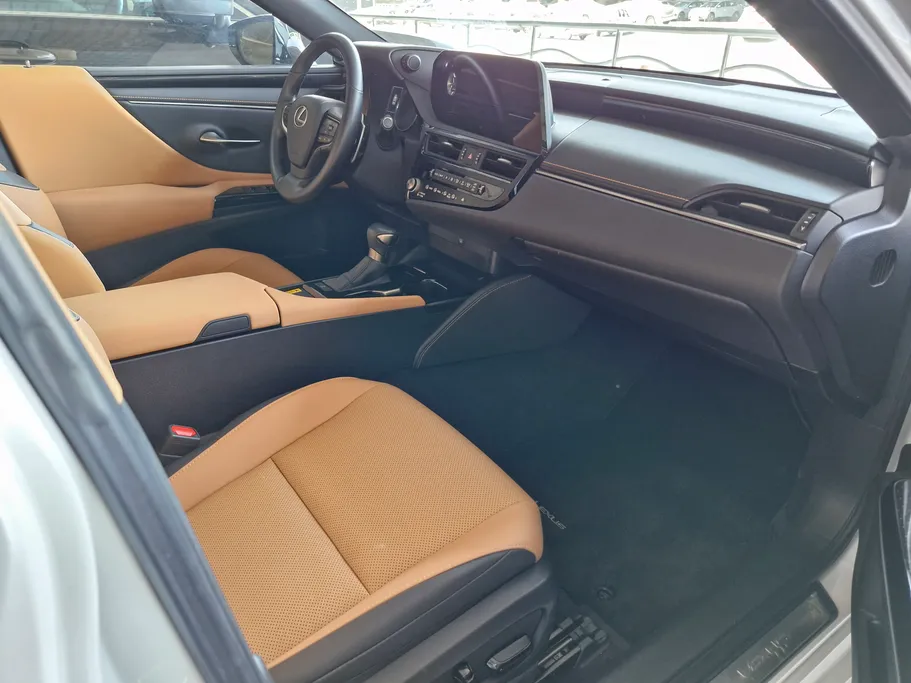 لكزس ES 250 AA Elegant 2025 