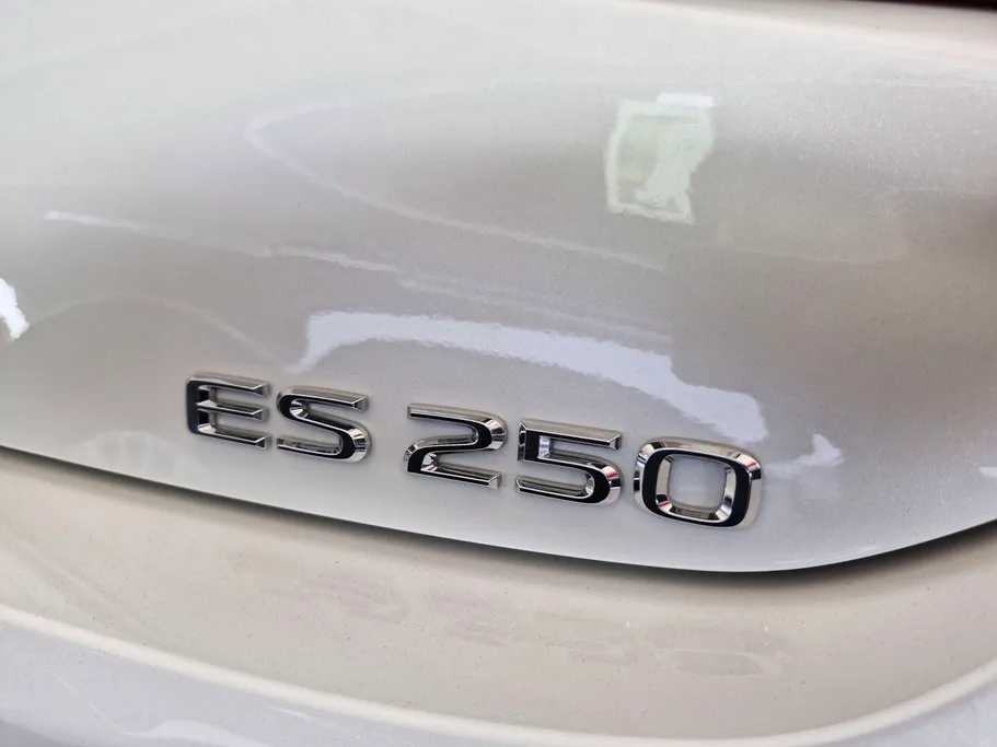 لكزس ES 250 AA Elegant 2025 