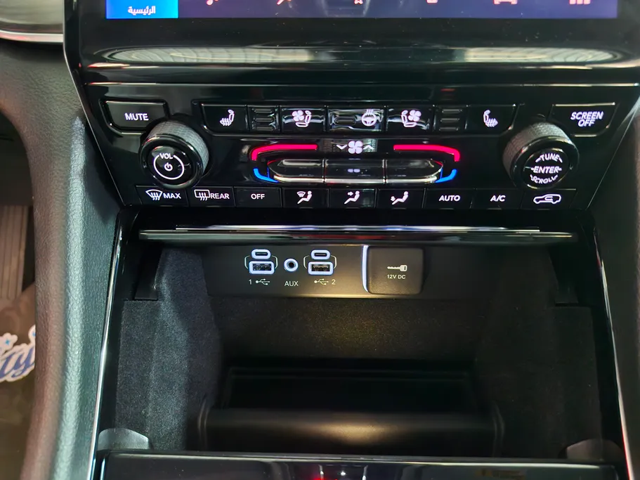 جيب جراند شيروكي ليمتد 2022 