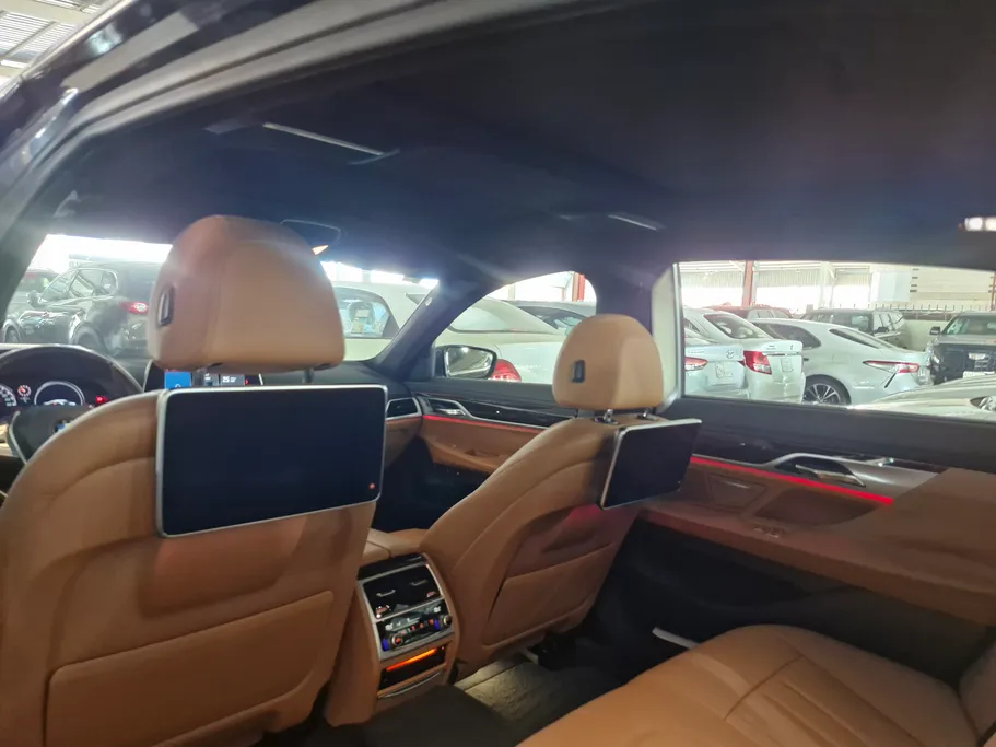 2018 BMW 7 Series 740Li 