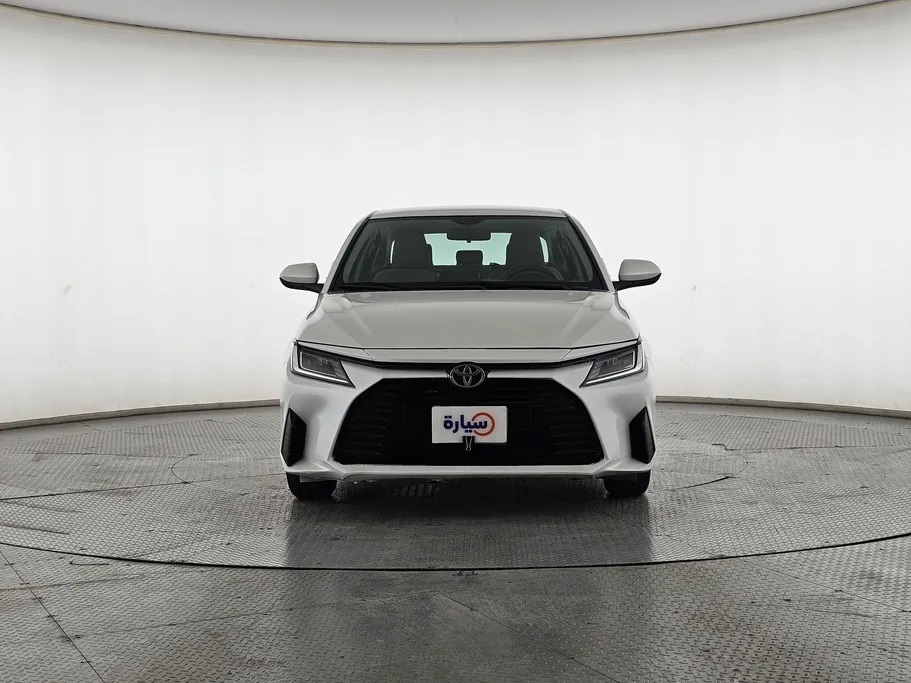 2023 Toyota Yaris  Y 
