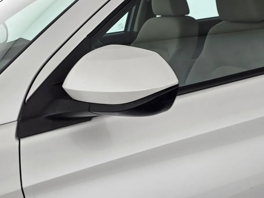 2023 Toyota Yaris  Y 