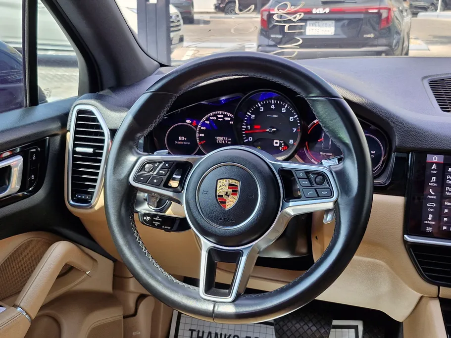 2020 Porsche Cayenne Basic 