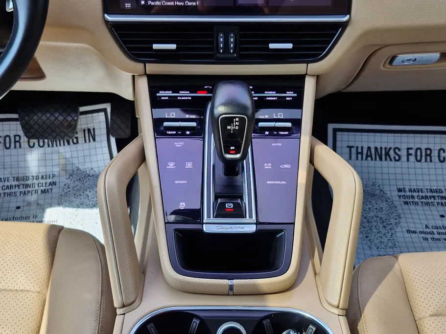 2020 Porsche Cayenne Basic 
