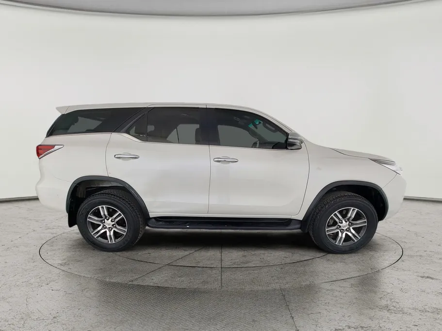 2020 Toyota Fortuner GX 