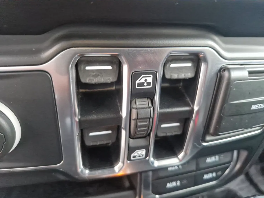 2021 Jeep Wrangler انلمتد صحارى 
