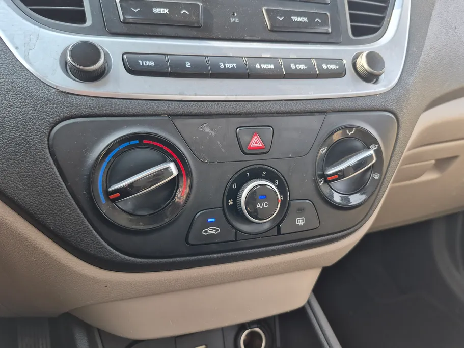 2023 Hyundai Accent Smart 
