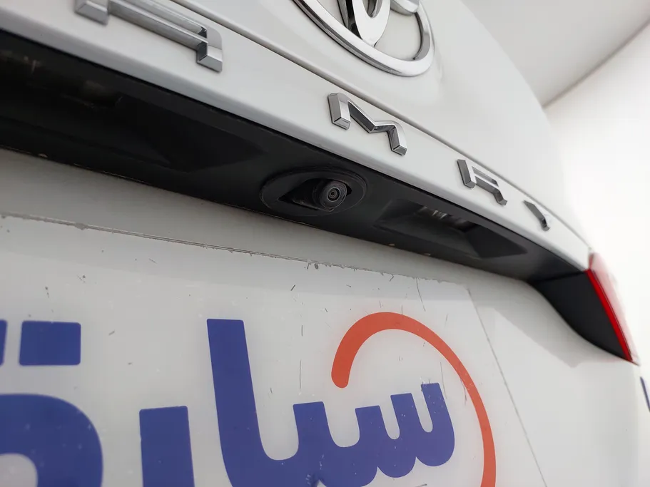 تويوتا كامري LE 2023 