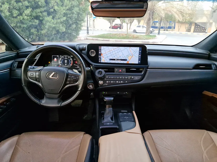 لكزس ES 250 BD Excellence Plus 2022 