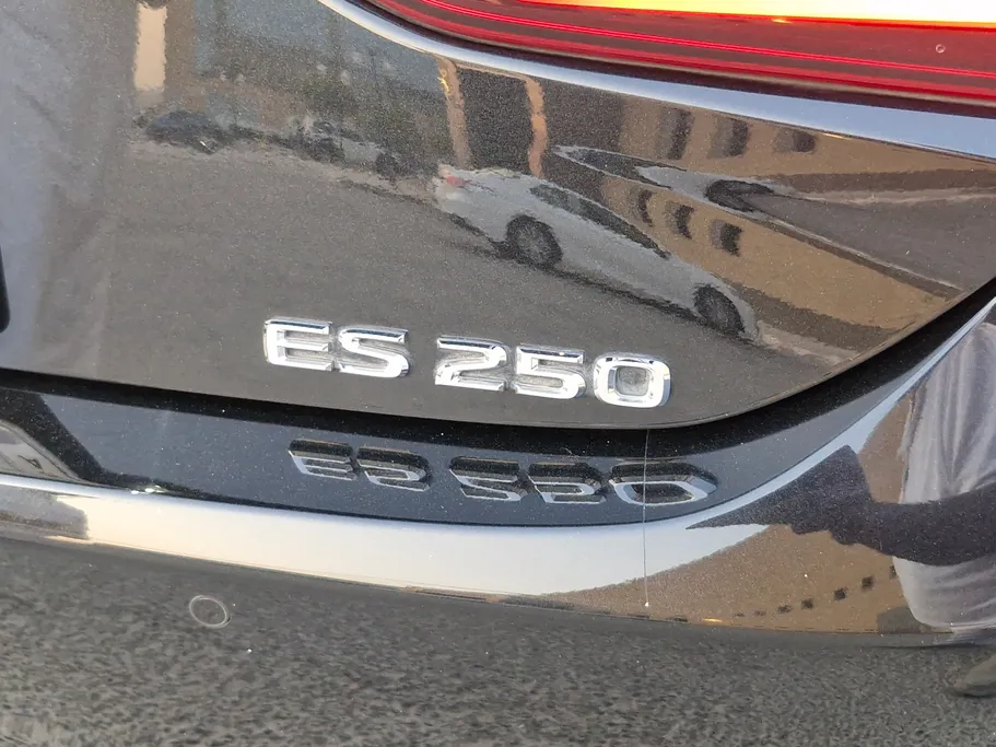 لكزس ES 250 BD Excellence Plus 2022 