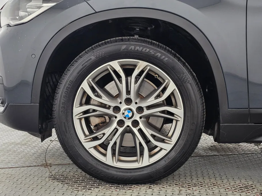 2019 BMW X Series 1 S Drive 20 i